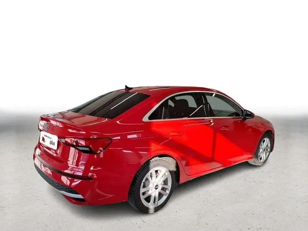 Second-hand Audi A3 Advanced Plus 150 CP (110 kW) 2025 Roșu Berlinǎ