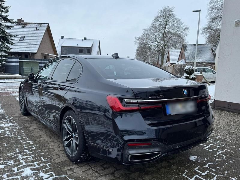 Gebraucht BMW 730 M Sport 265 PS (194 kW) 2020 Schwarz Limousine