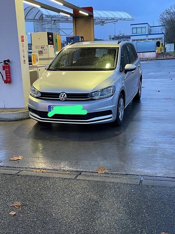 Gebraucht VW Touran 110 PS (80 kW) 2017 Silber Van / Kleinbus