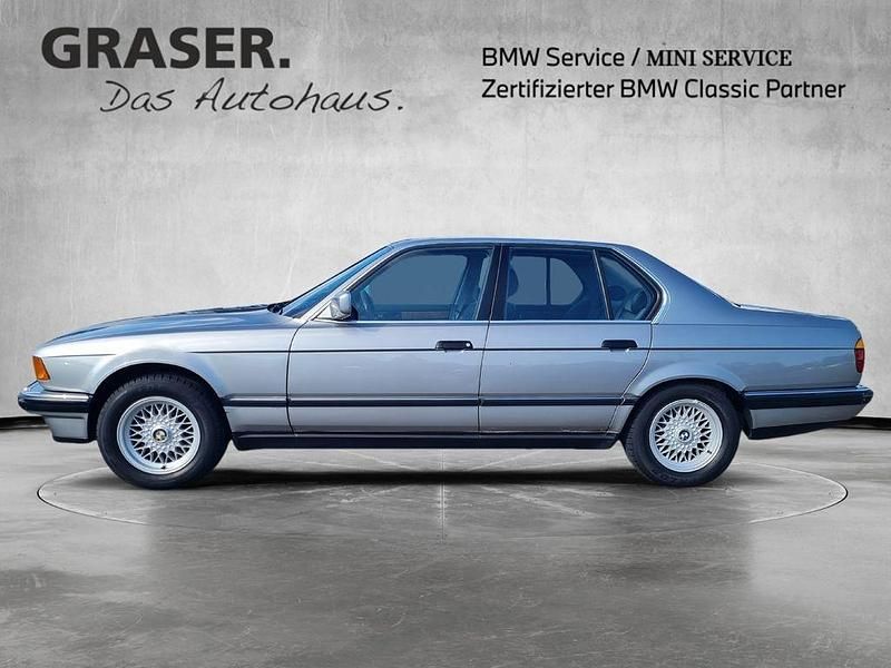 Gebraucht BMW 730 188 PS (138 kW) 1988 Silber Limousine