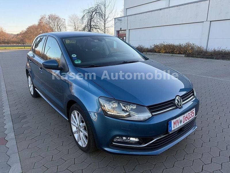 Gebraucht VW Polo Highline 90 PS (66 kW) 2017 Blau Limousine