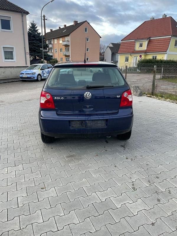 Gebraucht VW Polo 75 PS (55 kW) 2003 Blau Limousine