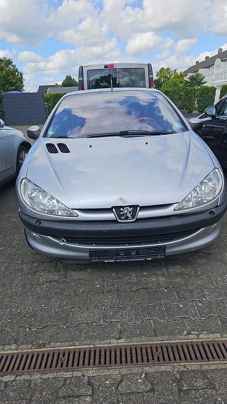 Silber Gebraucht 2001 Peugeot 206 CC Cabrio | 1.000 € (Superpreis) - Bild 1/4