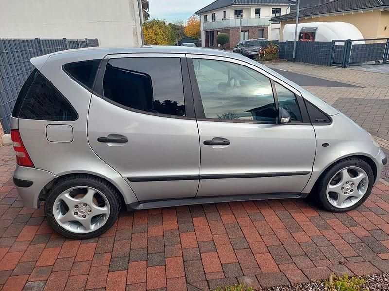 Gebraucht Mercedes A140 Classic 82 PS (60 kW) 2004 Silber Van / Kleinbus