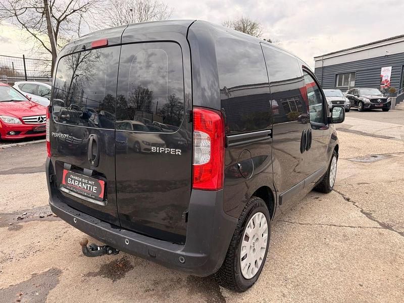 Gebraucht Peugeot Bipper 75 PS (55 kW) 2012 Schwarz Van / Kleinbus
