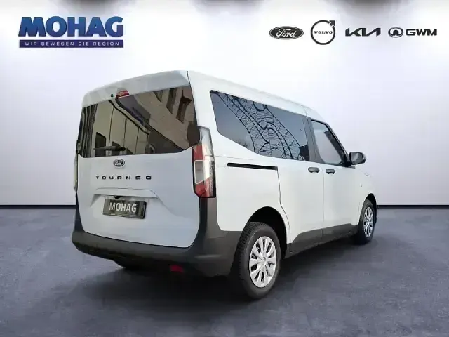 Gebraucht Ford Tourneo Courier Trend 125 PS (91 kW) 2026 Weiss Van / Kleinbus