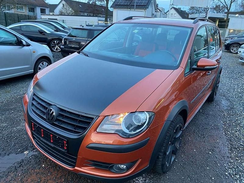 Gebraucht VW Touran Cross 150 PS (110 kW) 2009 Red rock metallic Van / Kleinbus