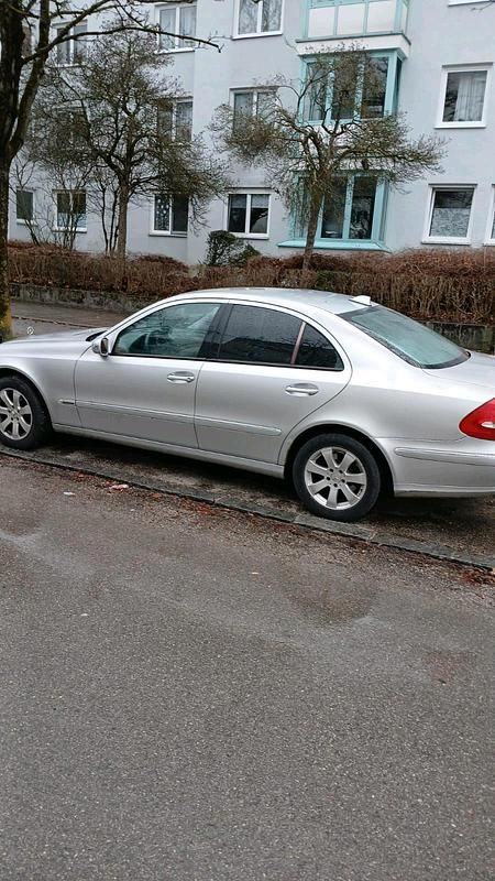 Gebraucht Mercedes E320 224 PS (164 kW) 2002 Silber Limousine