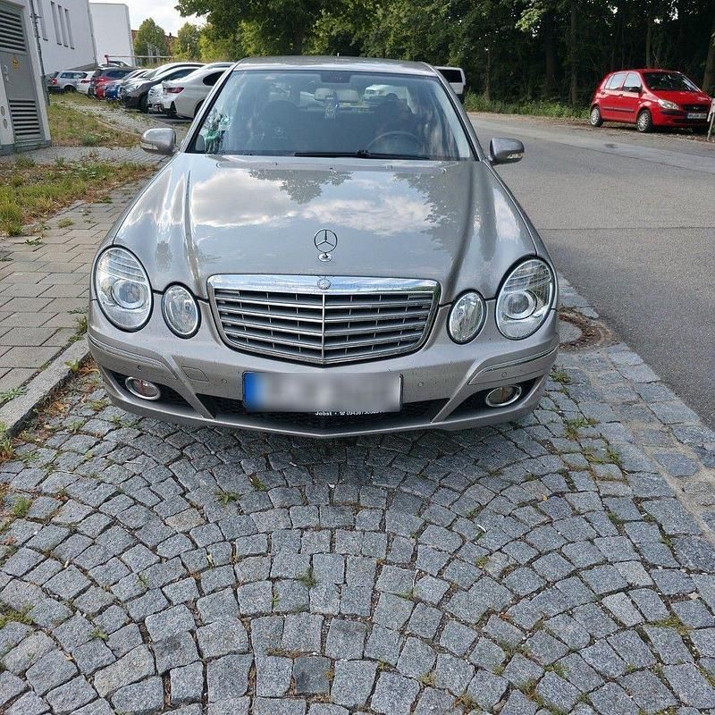 Gebraucht Mercedes E220 Elegance 170 PS (125 kW) 2007 Grau Limousine