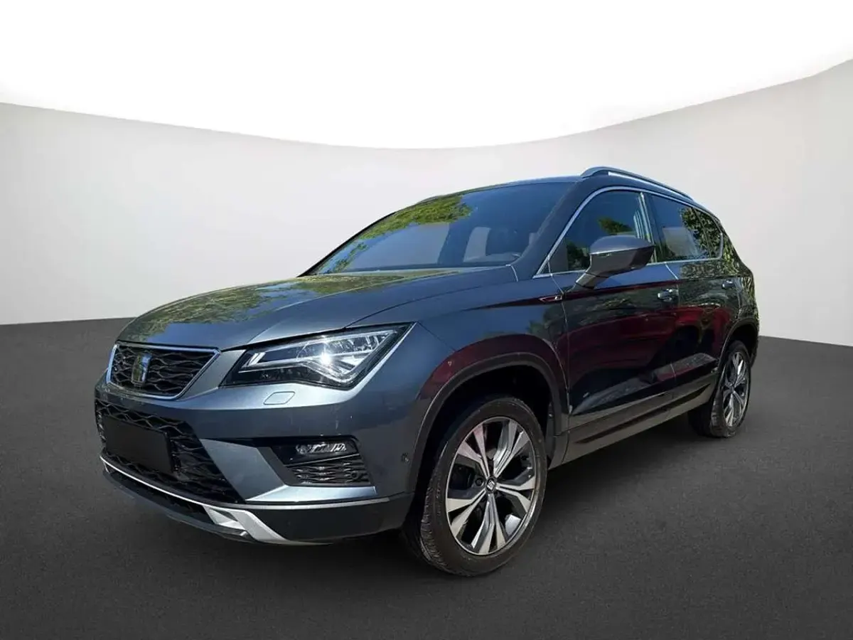 Gebraucht Seat Ateca XCELLENCE 150 PS (110 kW) 2020 "rodium" grau SUV
