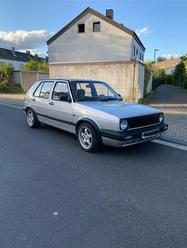 Gebraucht VW Golf III 60 PS (44 kW) 1991 Silber Kleinwagen