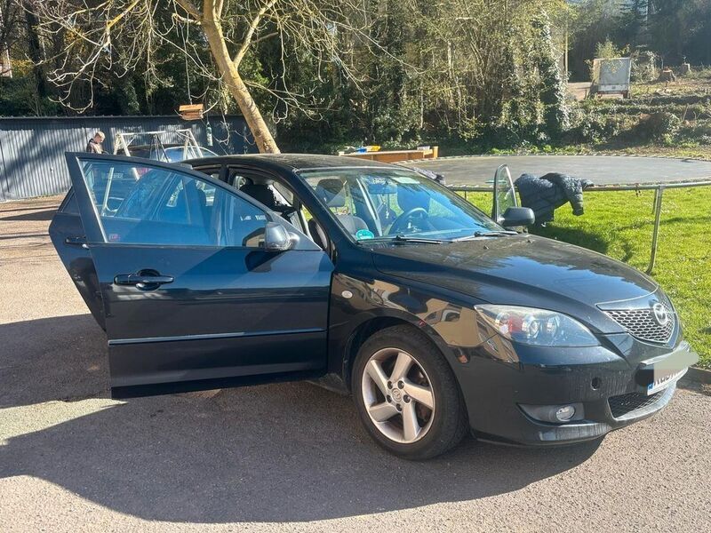 Schwarz Gebraucht 2006 Mazda 3 Comfort Limousine | 1.300 € (Guter Preis) - Bild 1/4