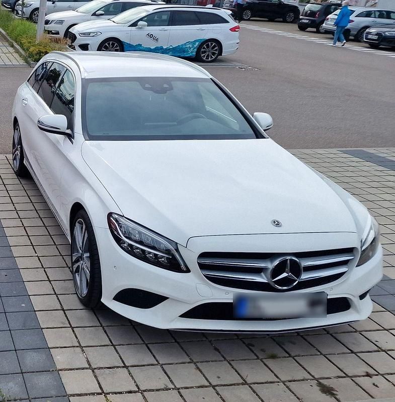 Gebraucht Mercedes C200 Avantgarde 184 PS (135 kW) 2020 Weiß Kombi