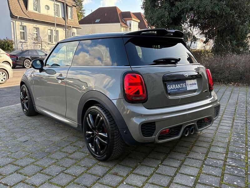Gebraucht Mini John Cooper Works 231 PS (169 kW) 2020 Grau Kleinwagen