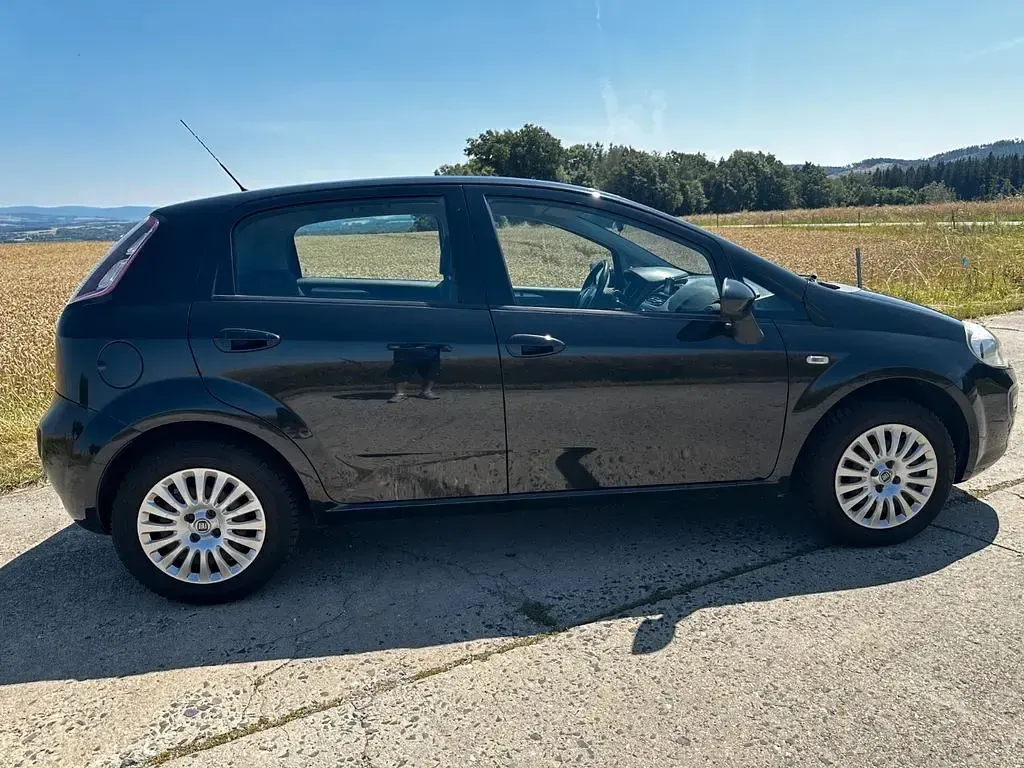 Gebraucht Fiat Punto Evo Dynamic 77 PS (56 kW) 2010 Schwarz Kleinwagen