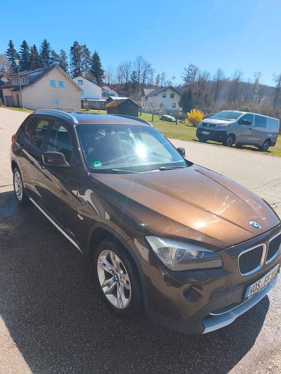 Gebraucht BMW X1 177 PS (130 kW) 2011 Braun SUV