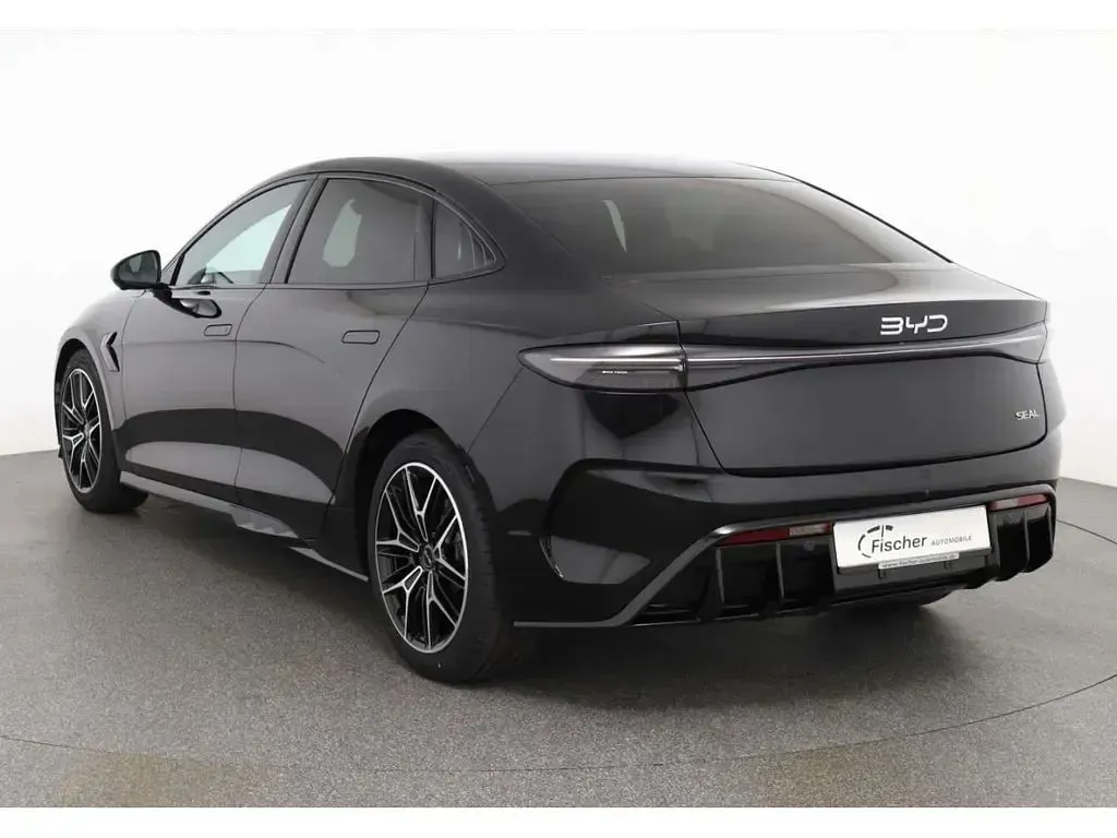 Gebraucht BYD Seal Design 230 kW (313 PS) 2026 Obsidian black Limousine