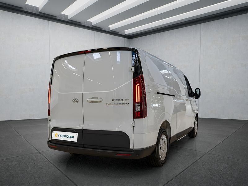 Nowe Maxus V70 147 KM (108 kW) 2025 Biały Van