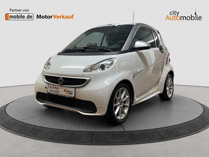 Weiß Gebraucht 2013 Smart ForTwo Cabrio Cabrio | 6.980 € (Etwas zu teuer) - Bild 1/4