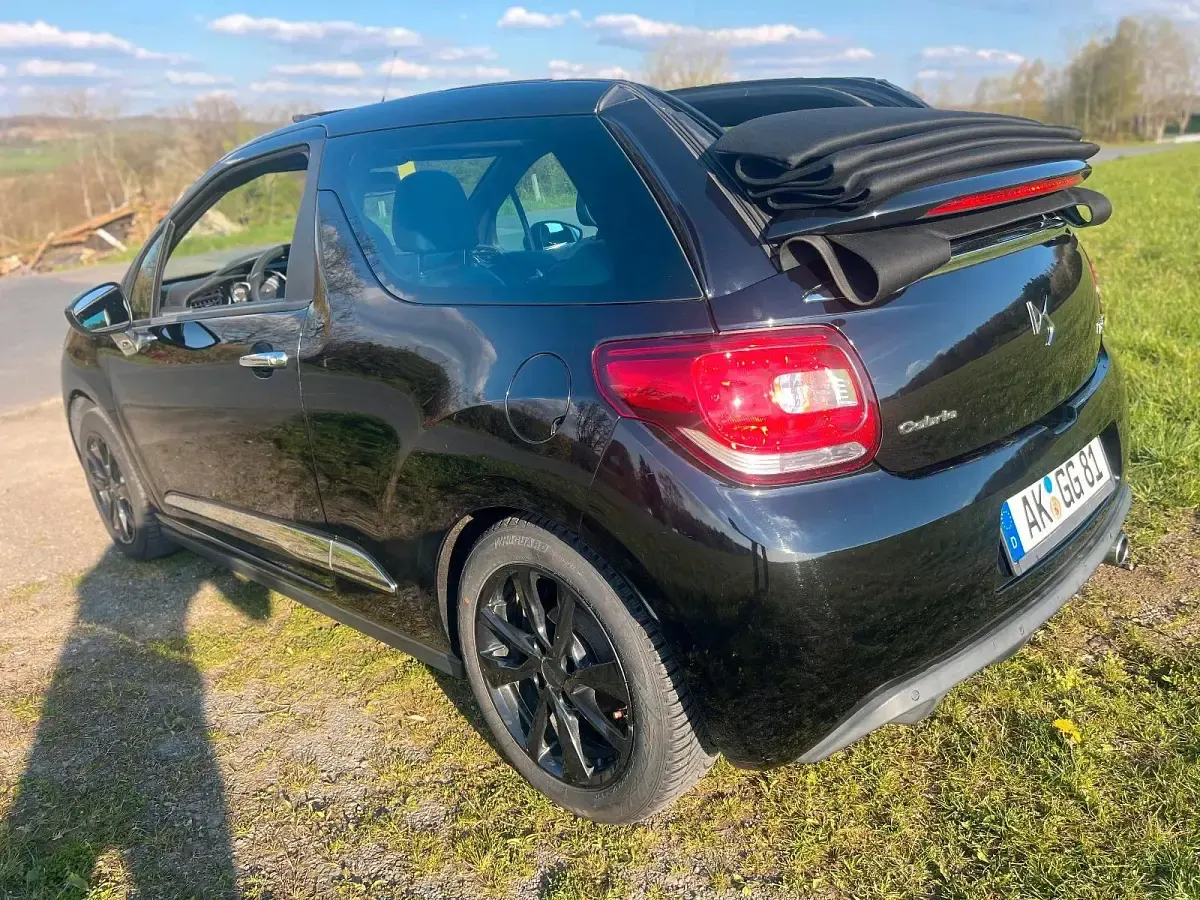 Gebraucht Citroën DS3 82 PS (60 kW) 2015 Schwarz Cabrio