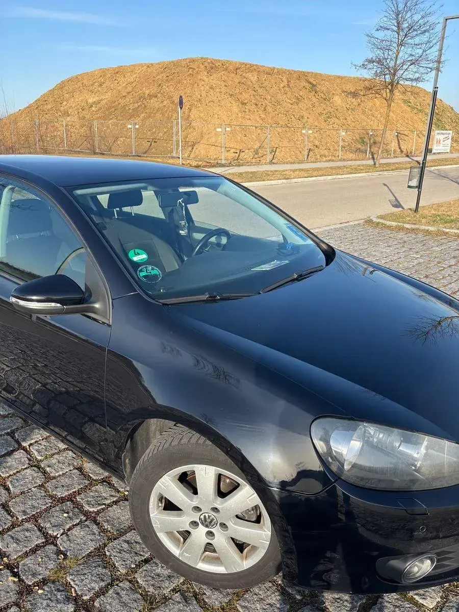 Gebraucht VW Golf VI Highline 122 PS (89 kW) 2011 Schwarz Kleinwagen