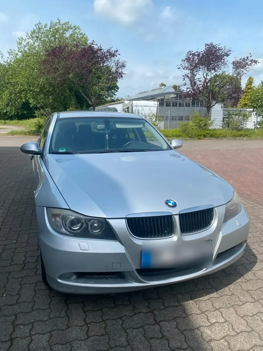 Gebraucht BMW 318 129 PS (94 kW) 2006 Limousine