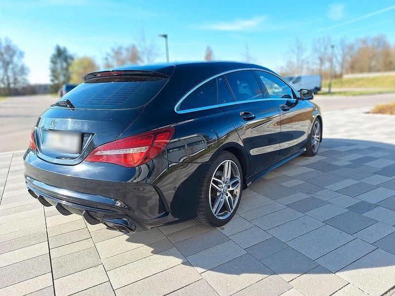 Gebraucht Mercedes CLA220 177 PS (130 kW) 2016 Schwarz Limousine