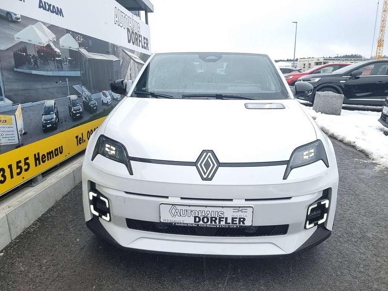 Neu Renault 5 E-Tech Komfort 110 kW (150 PS) 2026 Perlmuttweiss Limousine