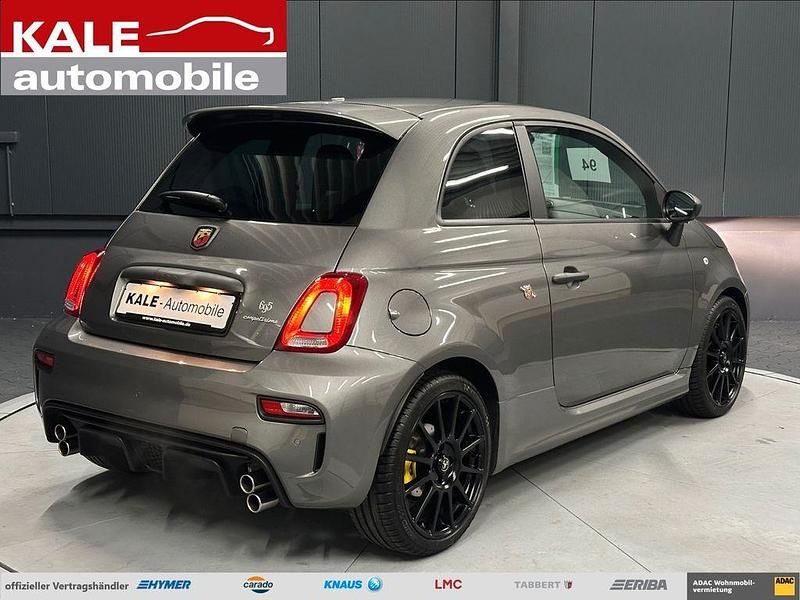 Grau metallic Gebraucht 2024 Abarth 695 Competizione Kleinwagen | 30.890 € (Etwas zu teuer) - Bild 1/4