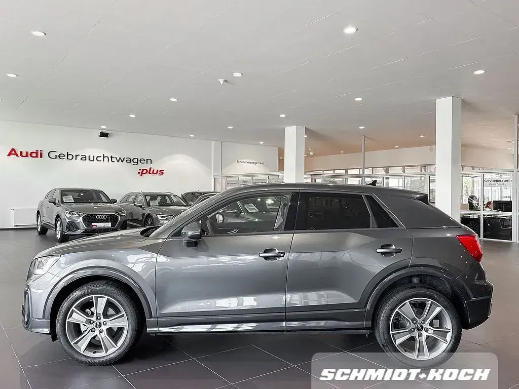 Gebraucht Audi Q2 S-Line 150 PS (110 kW) 2025 Daytonagrau perleffekt SUV