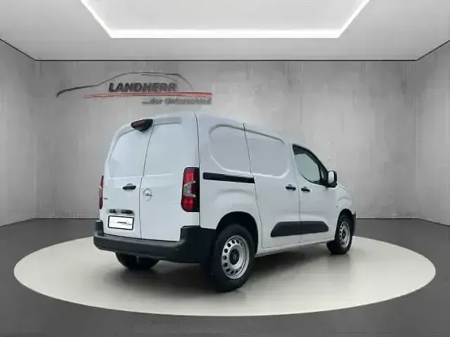 Neu Opel Combo 102 PS (75 kW) 2026 Weiß Van / Kleinbus