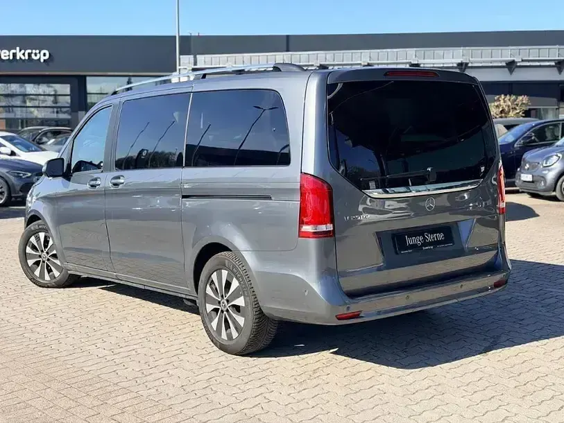 Gebraucht Mercedes V250 Edition 190 PS (139 kW) 2024 Grau Van / Kleinbus