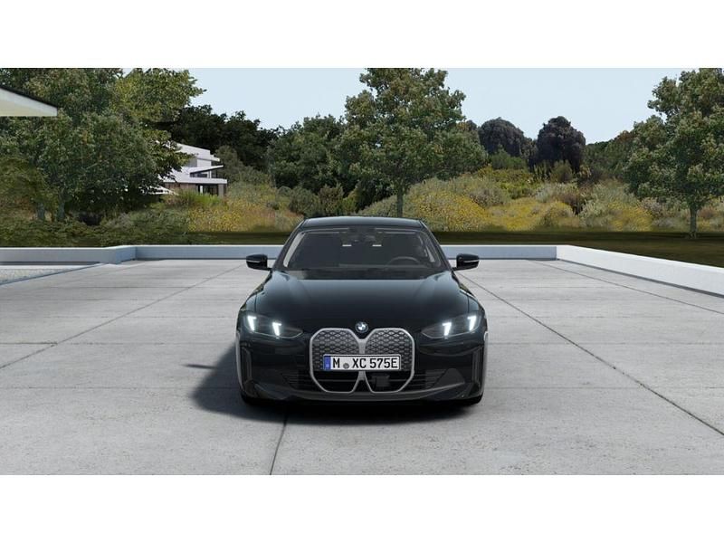Neu BMW i4 Sport Line 250 kW (340 PS) 2026 Schwarz Limousine