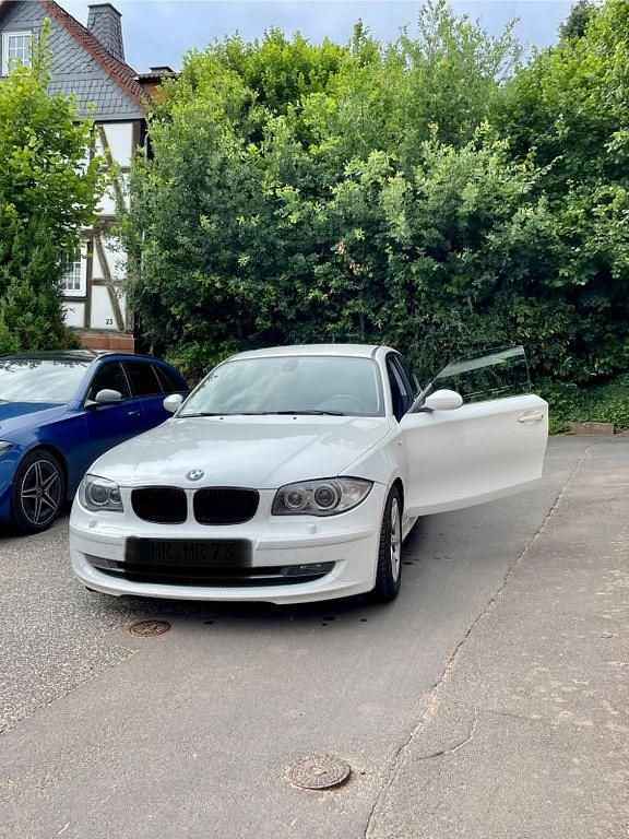 Weiß Gebraucht 2008 BMW 116 Performance Kleinwagen | 1.400 € (Superpreis) - Bild 1/4