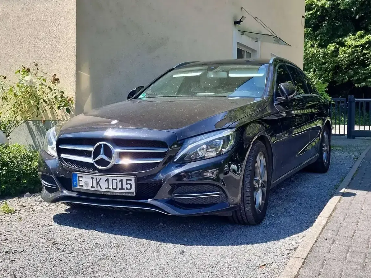 Gebraucht Mercedes C220 170 PS (125 kW) 2014 Schwarz Kombi