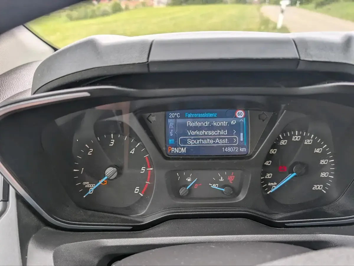 Gebraucht Ford Tourneo Titanium 170 PS (125 kW) 2017 Grau Van / Kleinbus