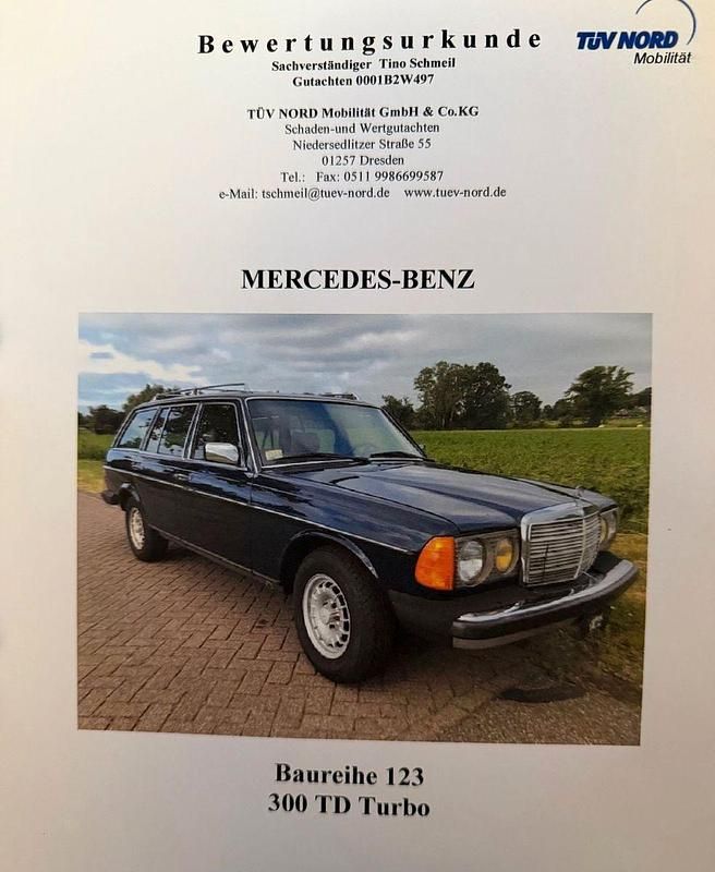 Gebraucht Mercedes 300 125 PS (91 kW) 1983 Blau Kombi