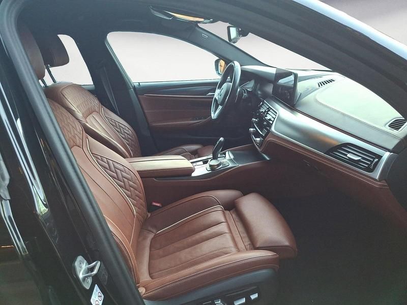 Gebraucht BMW 540 M Sport 340 PS (250 kW) 2023 Schwarz Kombi