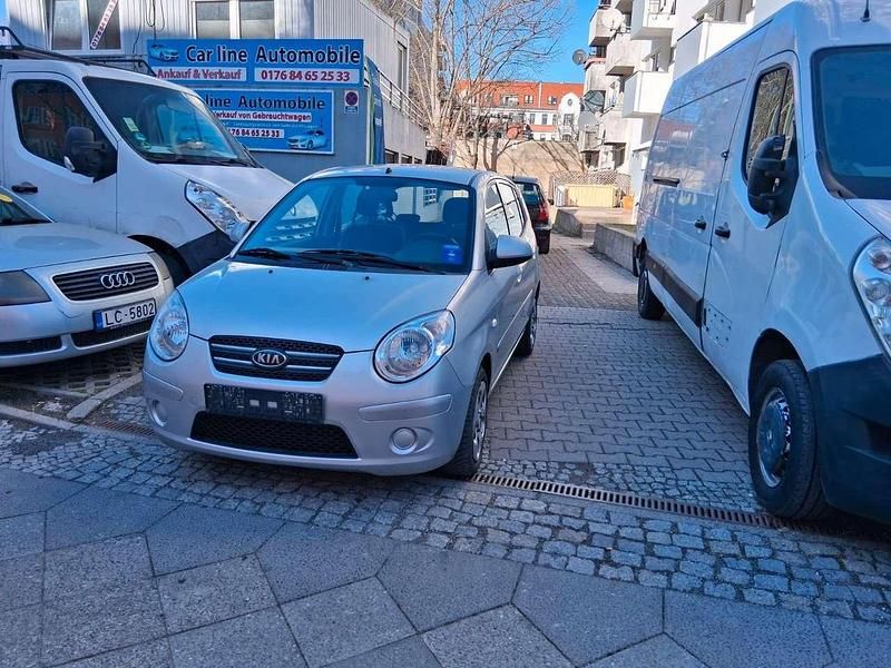 Gebraucht Kia Picanto LX 65 PS (47 kW) 2009 Bright silver Kleinwagen