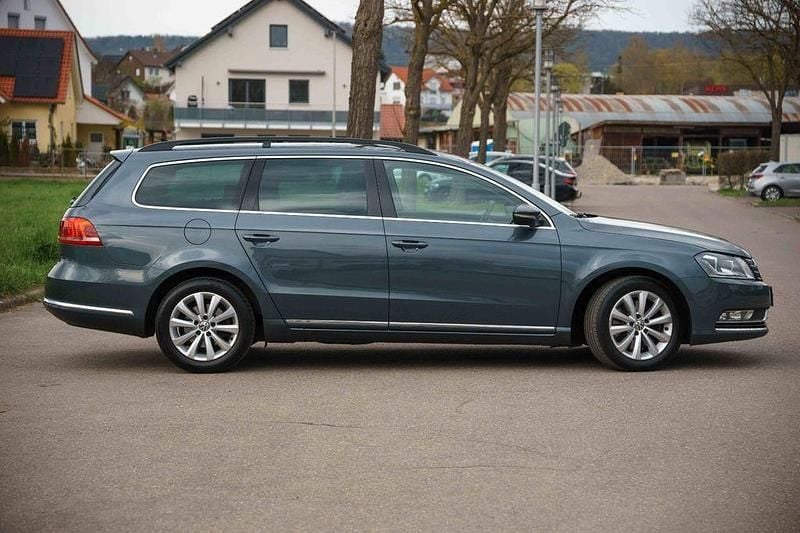Gebraucht VW Passat Comfortline 140 PS (102 kW) 2014 Grau Kombi