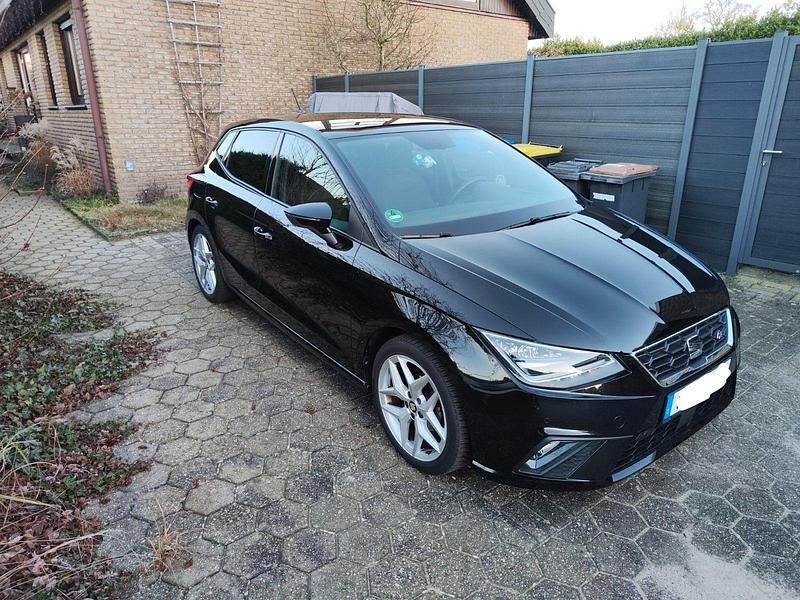 Schwarz Gebraucht 2019 Seat Ibiza FR Kleinwagen | 13.990 € (Fairer Preis) - Bild 1/4