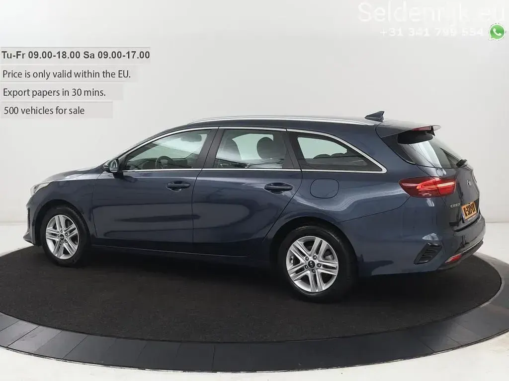 Używany Kia Ceed 120 KM (88 kW) 2021 Niebieski Hatchback