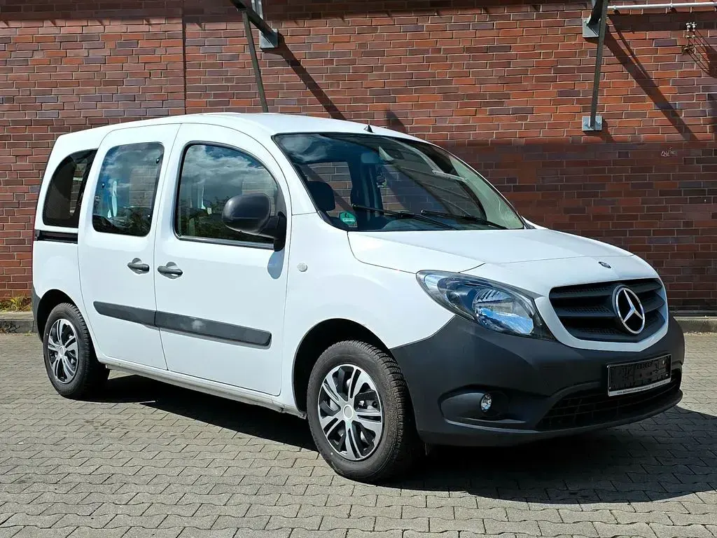 Gebraucht Mercedes Citan 112 114 PS (83 kW) 2018 Weiß Van / Kleinbus