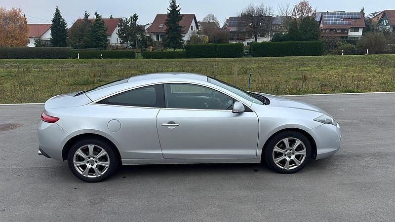 Gebraucht Renault Laguna Coupé 170 PS (125 kW) 2009 Silber Coupé
