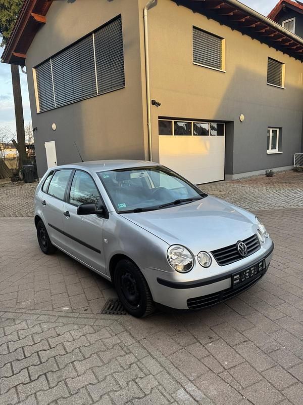 Gebraucht VW Polo 54 PS (39 kW) 2002 Silber Kleinwagen
