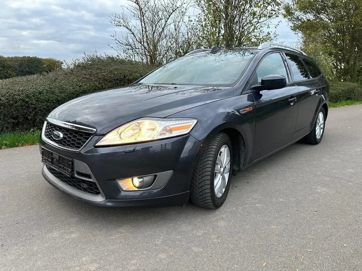 Gebraucht Ford Mondeo 2010 Blau Kleinwagen