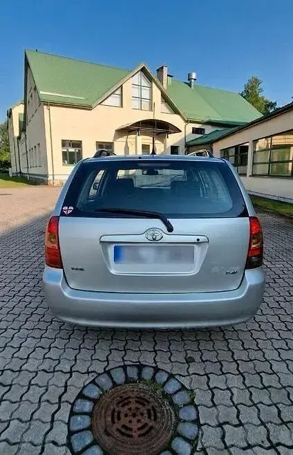 Gebraucht Toyota Corolla 90 PS (66 kW) 2006 Silber Kombi