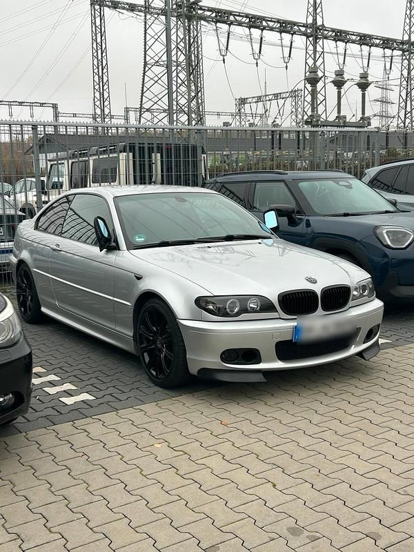 Silber Gebraucht 2003 BMW 320 M Sport Coupé | 12.499 € - Bild 1/4