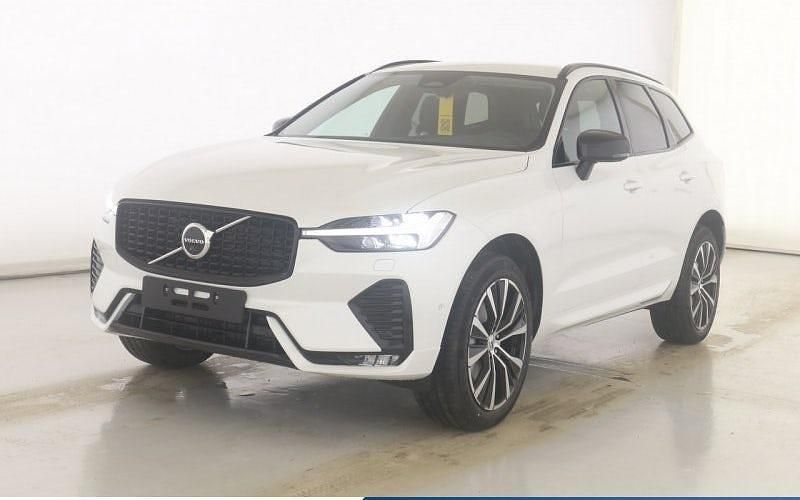 Gebraucht Volvo XC60 Plus 250 PS (183 kW) 2025 Crystal white pearl SUV