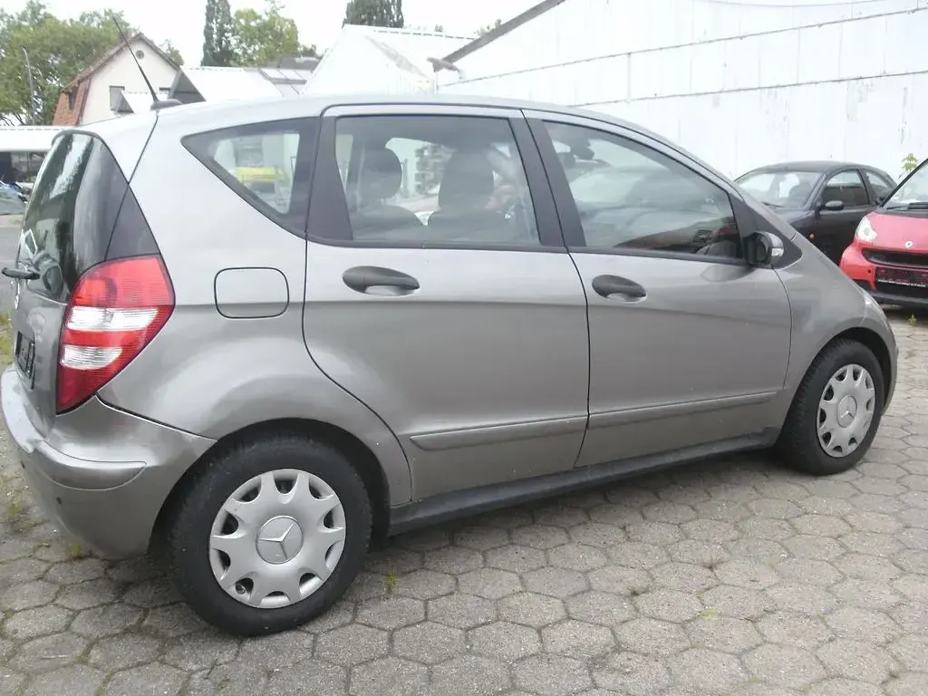 Gebraucht Mercedes A150 Classic 95 PS (69 kW) 2007 Grau Limousine